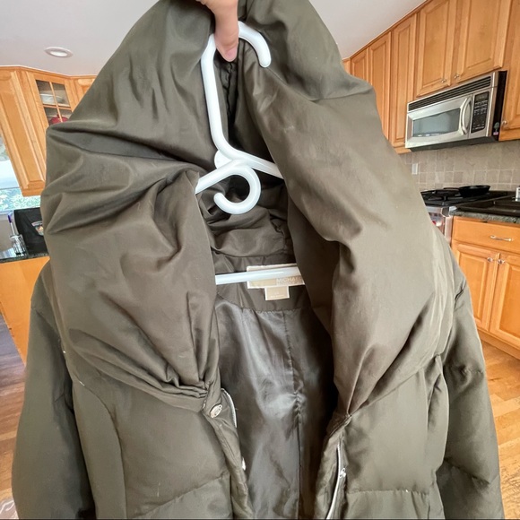 Michael Kors L womens winter puffer - Picture 6 of 11